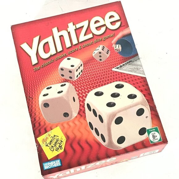 Classic YAHTZEE Family Dice Game - Picture 5 of 7